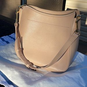 Cuyana hobo bag beige blush neutral like new purse tote.
